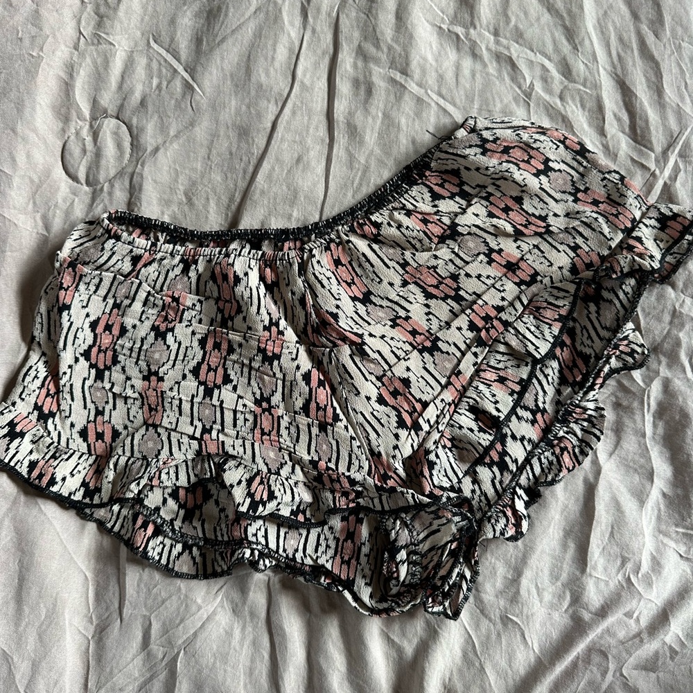 Indah shorts xs
